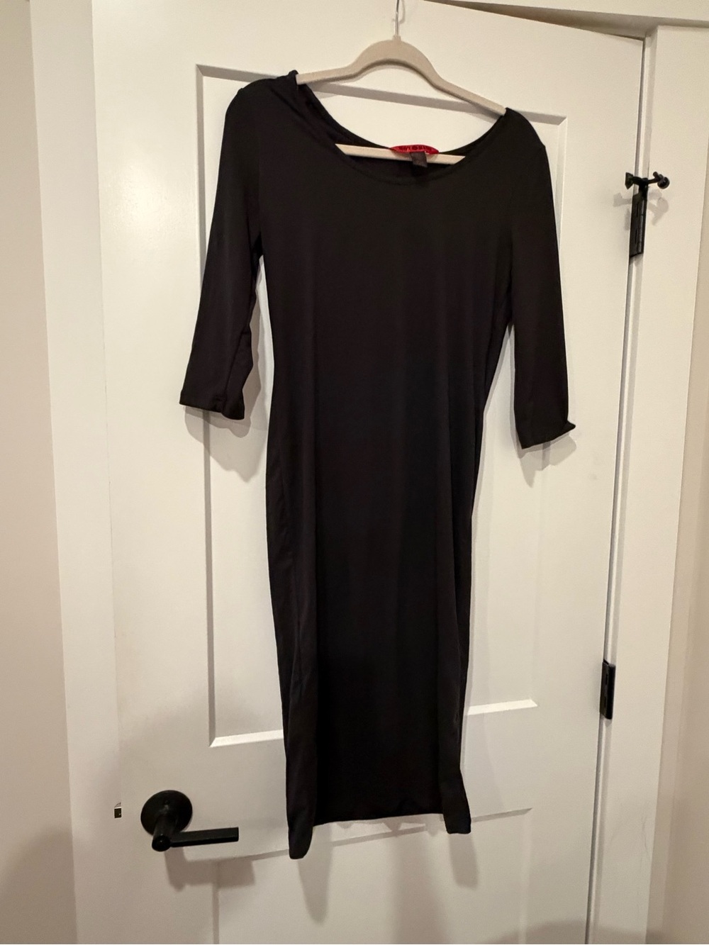 Hot Kiss Black Midi Dress with Three-Quarter Sleeves
